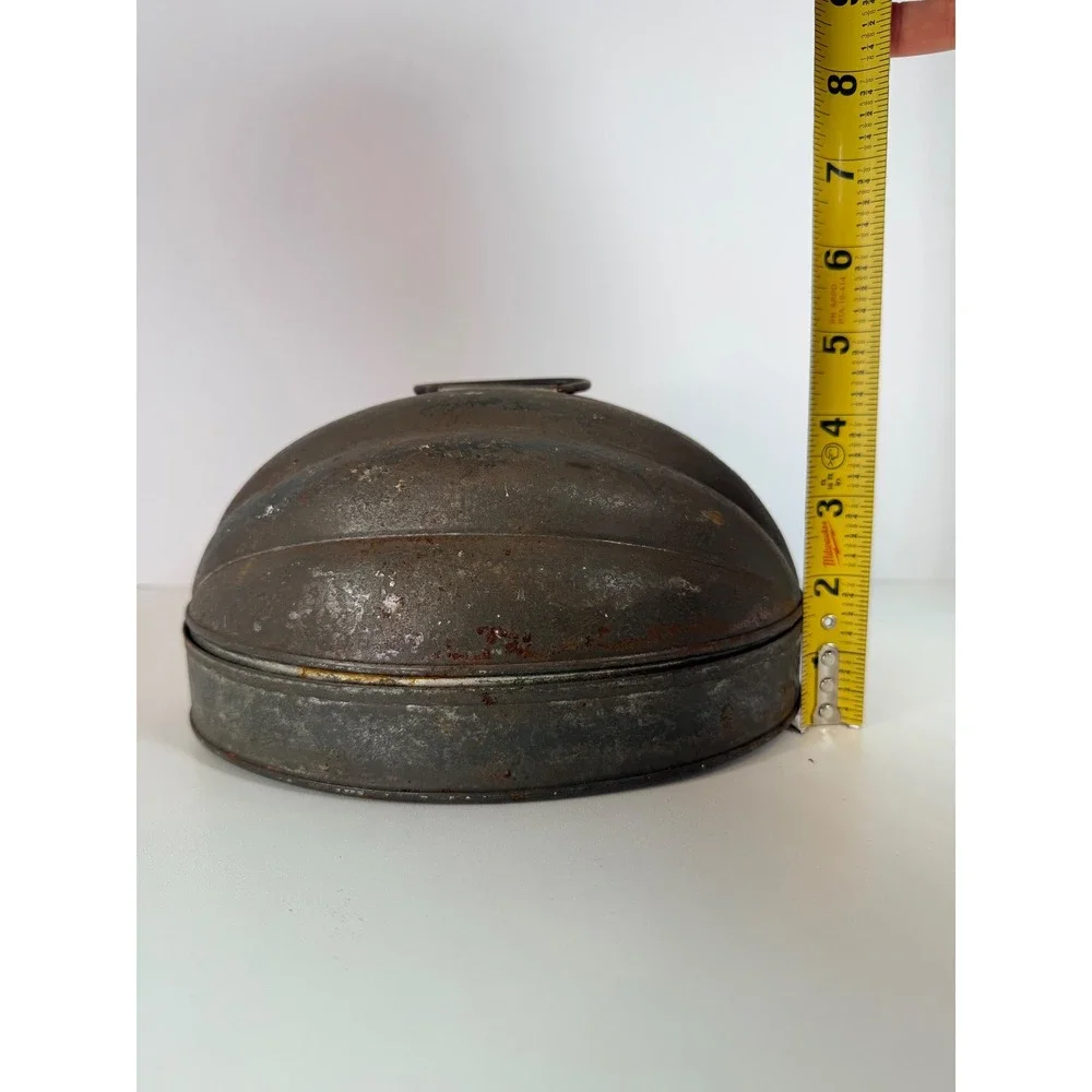 Vintage‎ Pudding tin mold melon shaped, rusty crusty country core decor